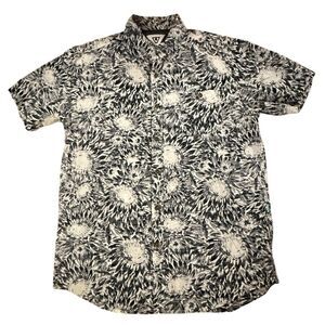 Vissla ~ Mens Short Sleeved Button Down Shirt ~ size Medium